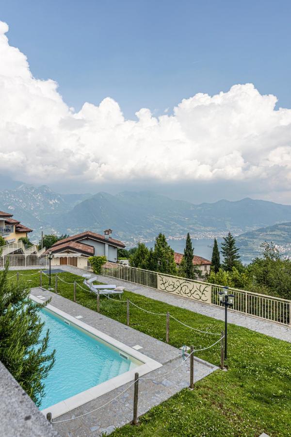 La Dolce Vita - Vista Lago E Piscina Parzanica Eksteriør bilde