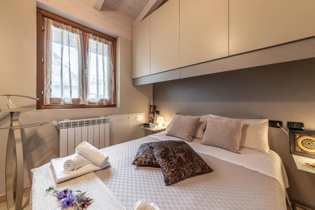 La Dolce Vita - Vista Lago E Piscina Parzanica Eksteriør bilde