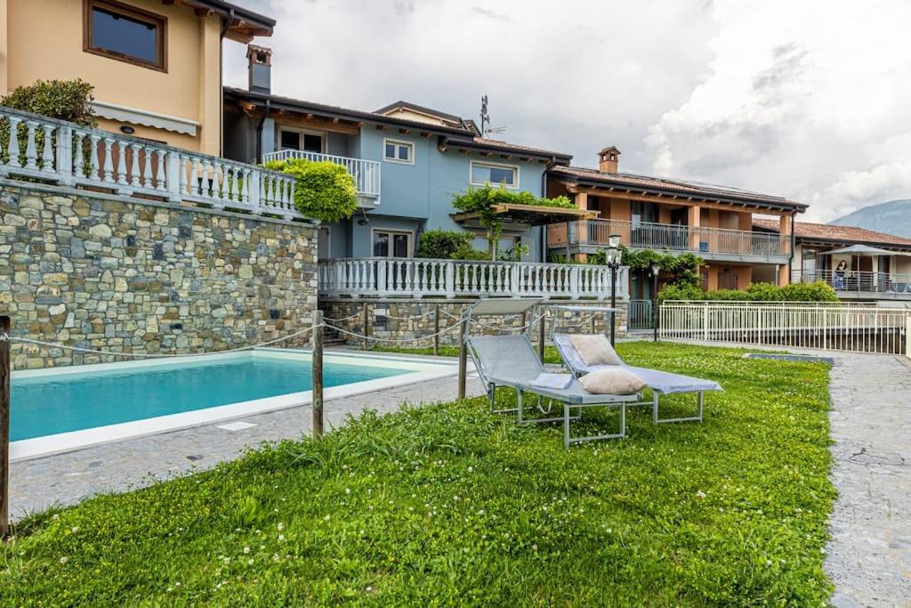 La Dolce Vita - Vista Lago E Piscina Parzanica Eksteriør bilde