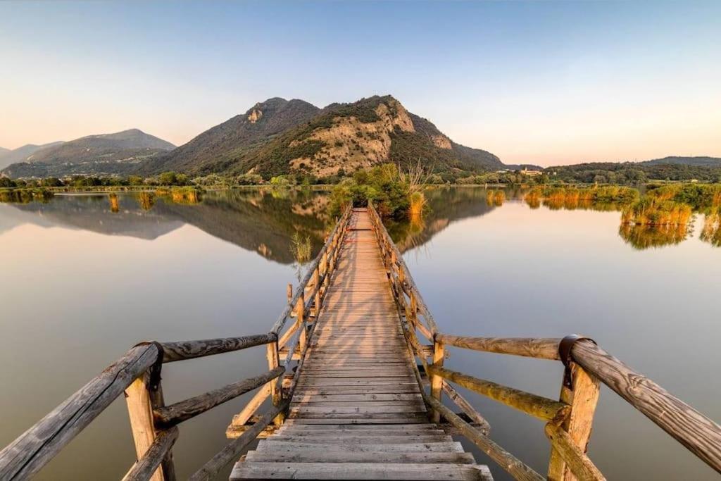 La Dolce Vita - Vista Lago E Piscina Parzanica Eksteriør bilde