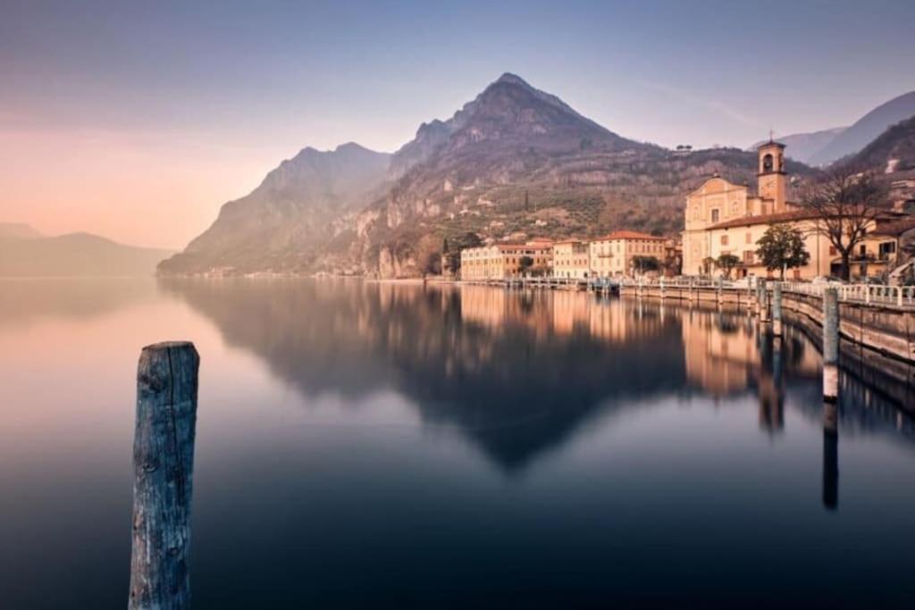 La Dolce Vita - Vista Lago E Piscina Parzanica Eksteriør bilde